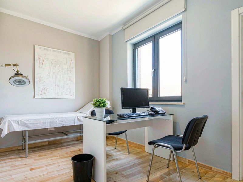 Consultation room (illustrative)